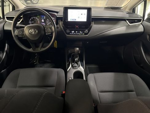 Used 2025 Toyota Corolla LE FWD image 25