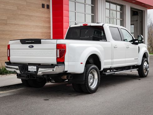 Used 2020 Ford F450 Lariat w/ Lariat Ultimate Package AWD/4WD image 3