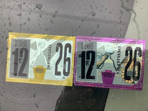 Used 2015 Chrysler Town & Country Touring image 24