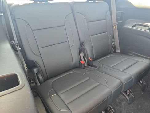 Used 2021 GMC Acadia SLT w/ Elevation Edition FWD image 12