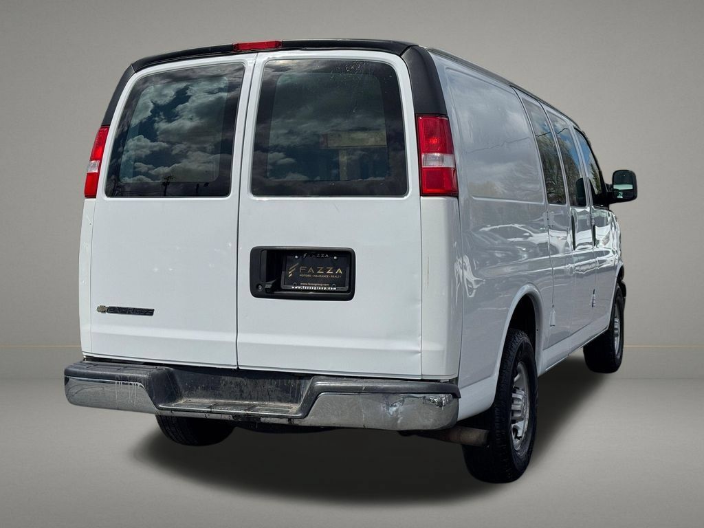 Used 2021 Chevrolet Express 2500 w/ Driver Convenience Package RWD image 8