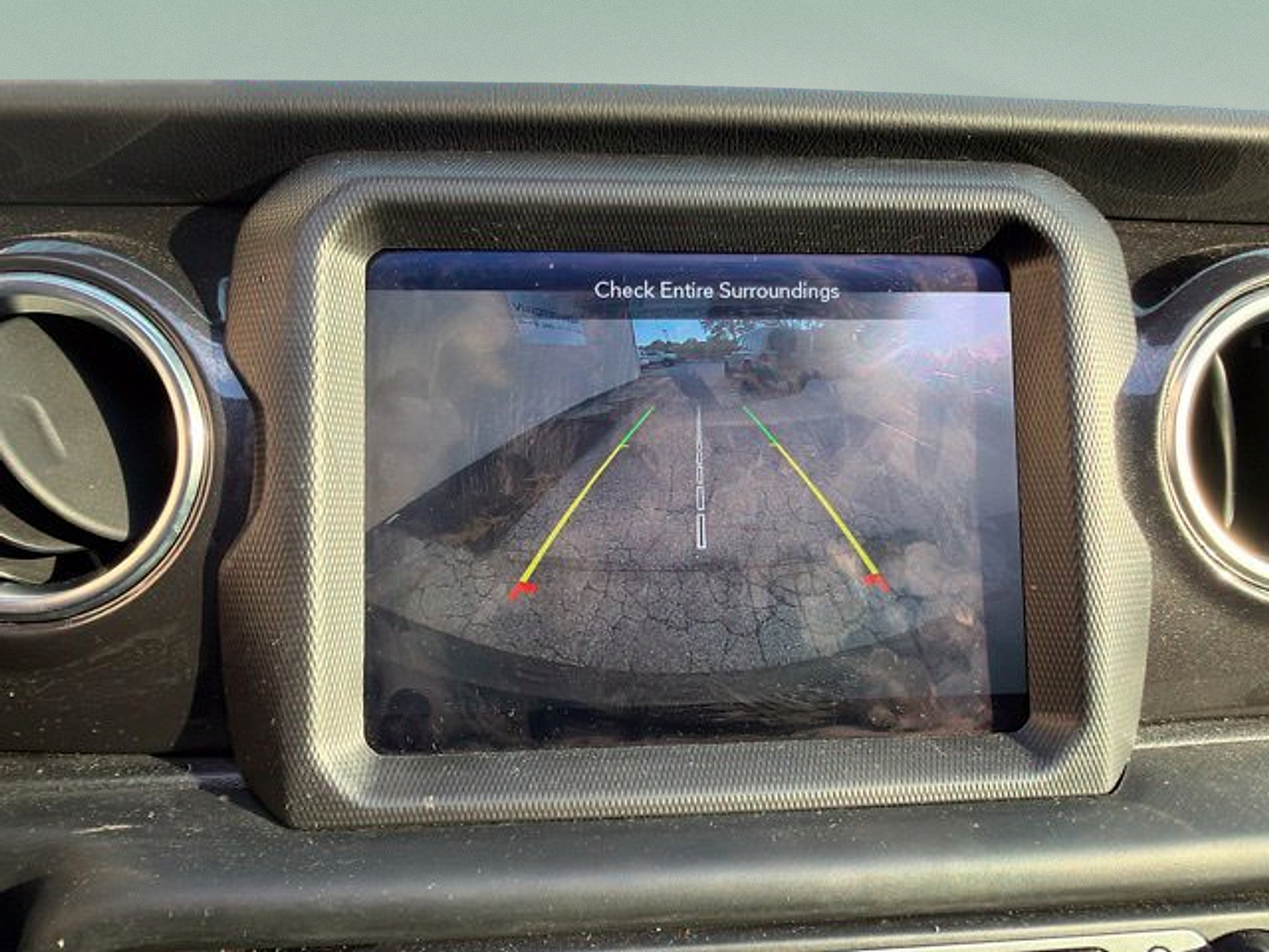 Used 2021 Jeep Wrangler Unlimited Sahara AWD/4WD image 24