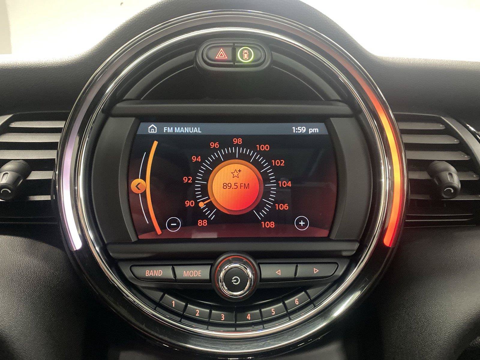 Used 2021 MINI Cooper 2-Door Hardtop w/ 6.5" Touchscreen Package FWD image 16