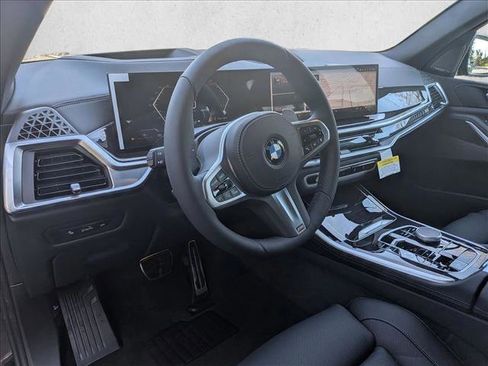 New 2026 BMW X5 xDrive40i w/ M Sport Package image 3