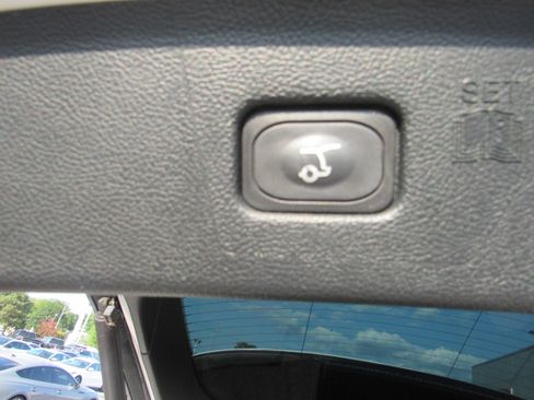 Used 2021 Ford Edge Titanium w/ Equipment Group 301A FWD image 8