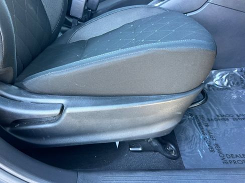 Used 2020 Nissan Kicks S FWD image 24