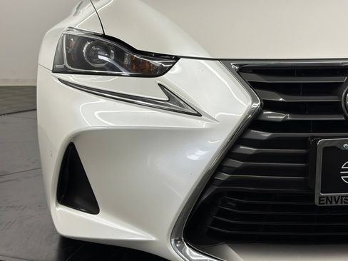 Used 2020 Lexus IS 300 w/ Navigation Package RWD image 9