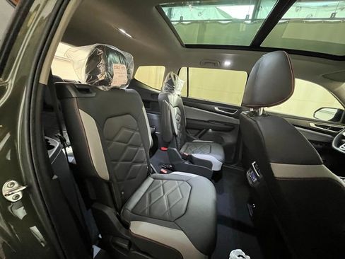 New 2026 Volkswagen Atlas Peak Edition AWD/4WD image 24