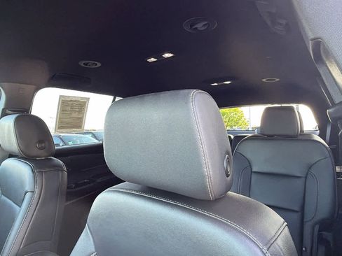 Used 2023 Chevrolet Traverse LT w/ LPO, Floor Liner Package AWD/4WD image 11
