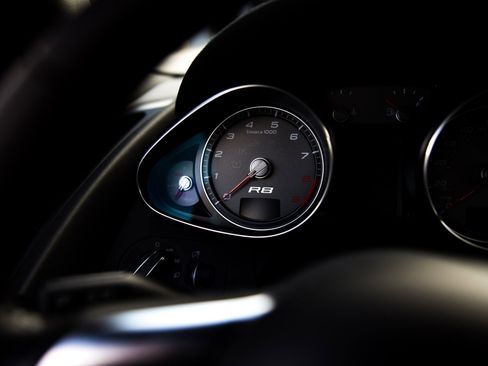 Used 2008 Audi R8 V8 image 23