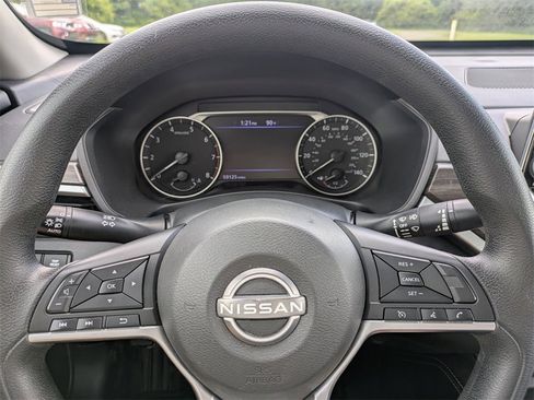Used 2023 Nissan Altima 2.5 SV image 28