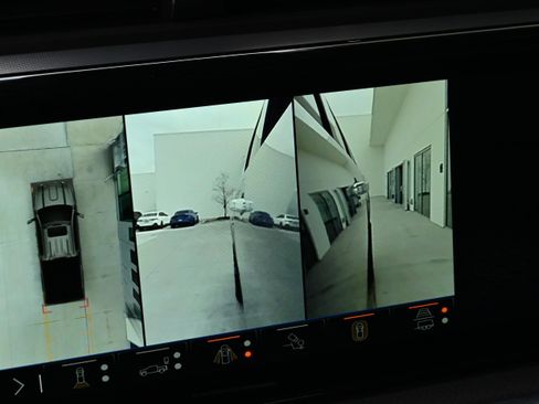 Used 2024 GMC Sierra 2500 Denali w/ Denali Reserve Package image 32