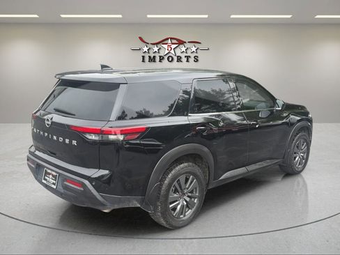 Used 2023 Nissan Pathfinder S w/ Cargo Package FWD image 5