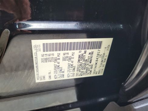 Used 2021 Nissan Rogue S image 31