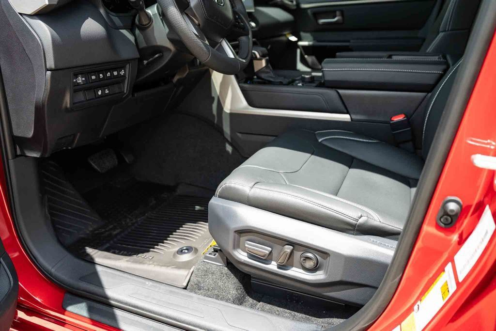 New 2026 Toyota Tundra Limited AWD/4WD image 10