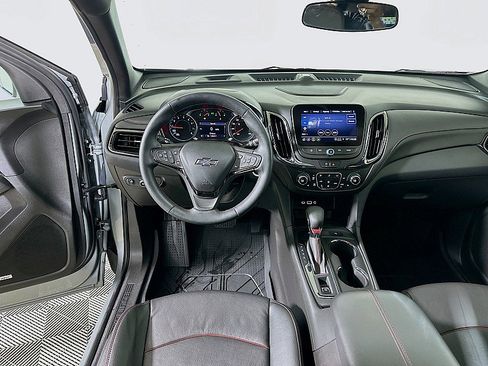Used 2023 Chevrolet Equinox RS w/ RS Leather Package image 25