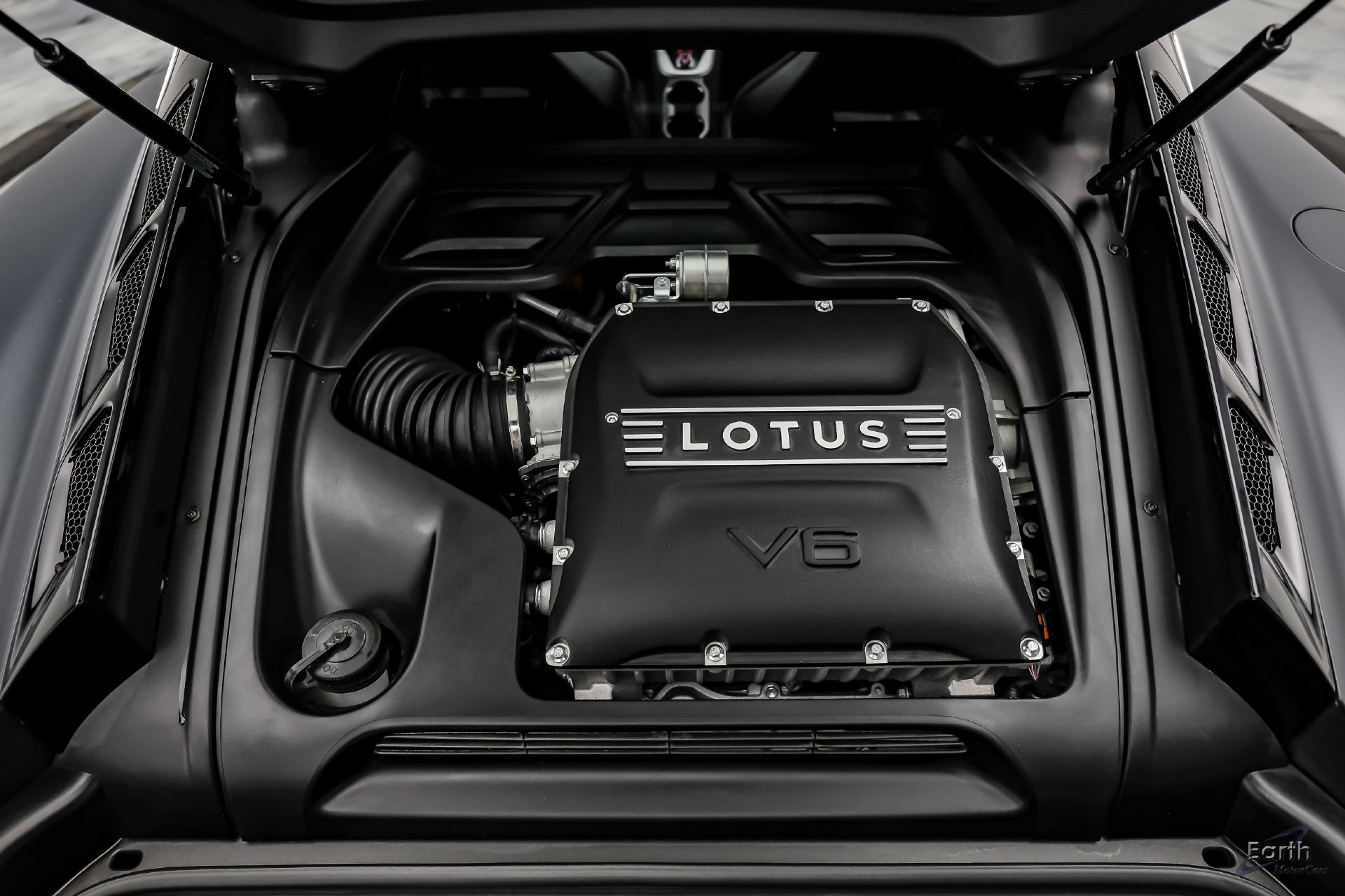 Used 2026 Lotus Emira RWD image 3