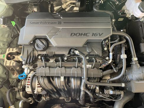 Used 2025 Hyundai Kona SEL image 33