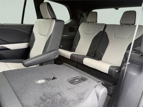 Certified 2025 Lexus TX 500h AWD w/ Technology Package image 22