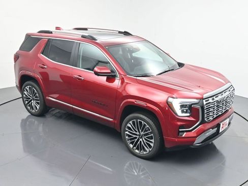 New 2026 GMC Terrain Denali w/ LPO, Black Badging Package image 27