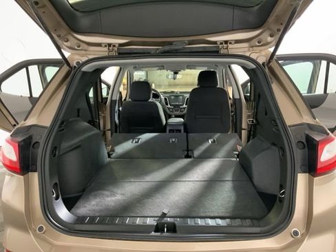 Used 2018 Chevrolet Equinox LS image 31