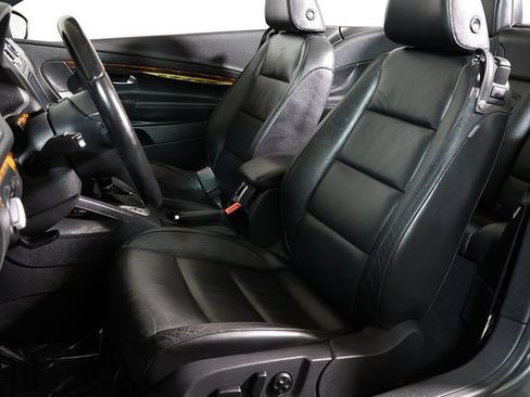 Used 2012 Volkswagen Eos Executive FWD image 4
