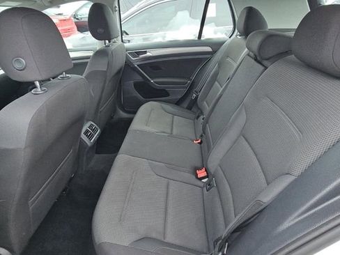 Used 2017 Volkswagen Golf SEL image 8