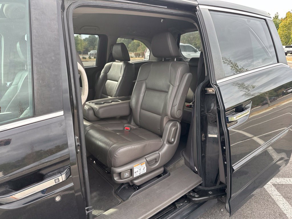 Used 2014 Honda Odyssey EX-L image 17