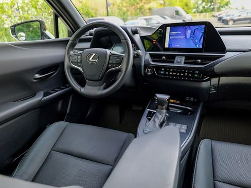 Used 2024 Lexus UX 250h F Sport AWD/4WD image 41