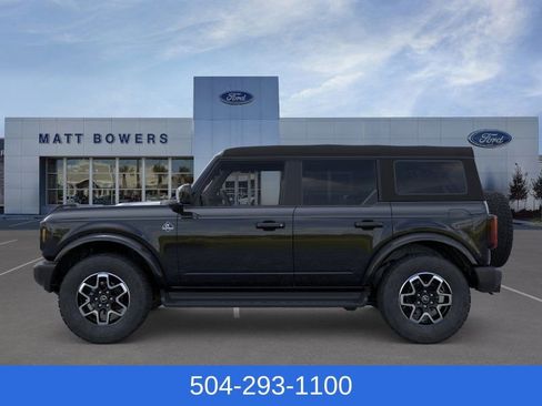 New 2025 Ford Bronco Outer Banks image 3