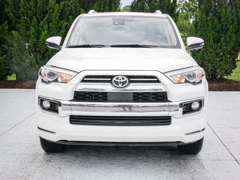 Used 2020 Toyota 4Runner Limited RWD image 3