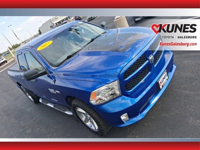 Used 2017 RAM 1500 Express AWD/4WD image 1