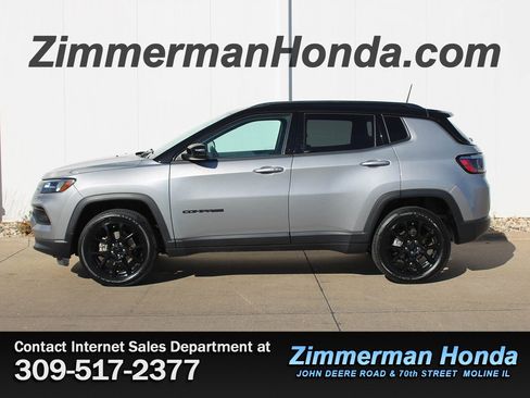 Used 2022 Jeep Compass Altitude w/ Convenience Group image 24