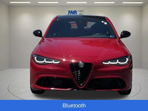 Used 2024 Alfa Romeo Giulia Veloce AWD/4WD image 5