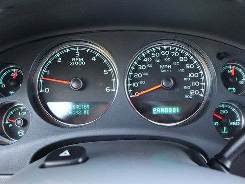 Used 2008 Chevrolet Suburban LT w/ LT Preferred Equipment Group AWD/4WD image 35