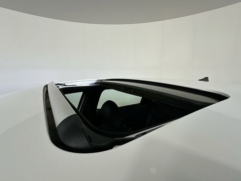 Certified 2023 Kia Forte GT w/ GT2 Package image 9