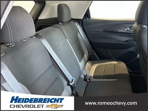 Used 2023 Chevrolet TrailBlazer LS AWD/4WD image 32