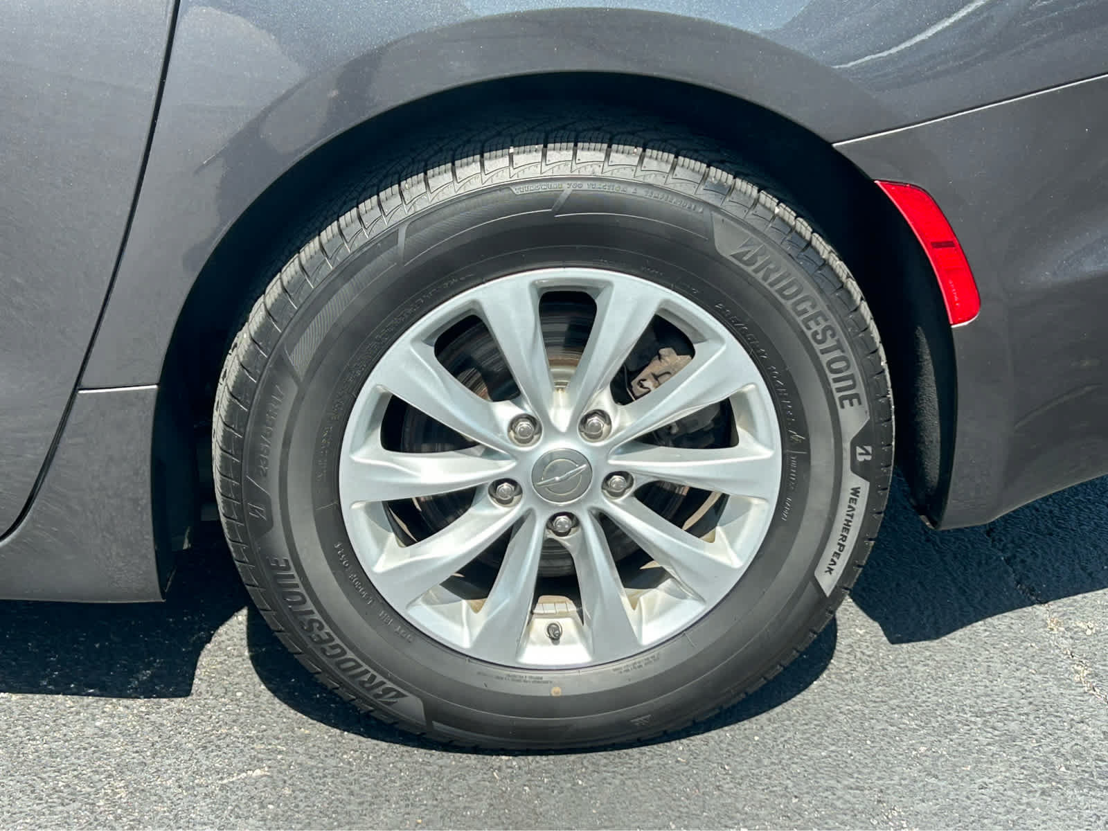 Used 2018 Chrysler Pacifica Touring Plus FWD image 48