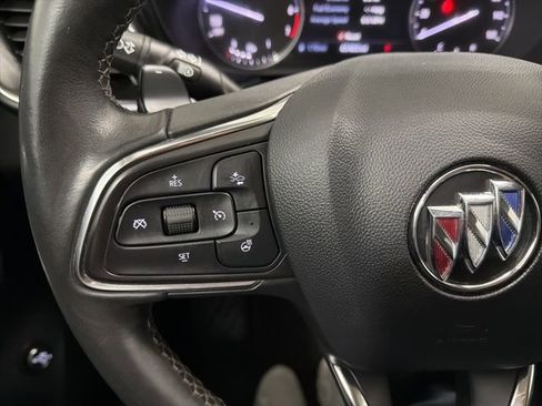 Used 2023 Buick Envision Essence image 12