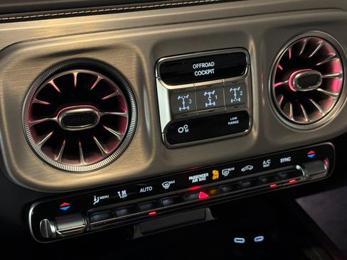 New 2027 Mercedes-Benz G 63 AMG 4MATIC image 20