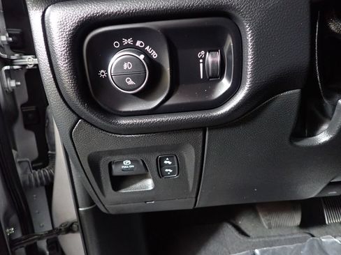 Used 2022 RAM 1500 Big Horn AWD/4WD image 20