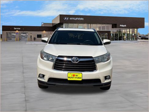 Used 2016 Toyota Highlander Limited FWD image 6