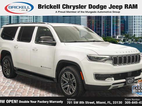 Used 2024 Jeep Wagoneer L Series II RWD image 1