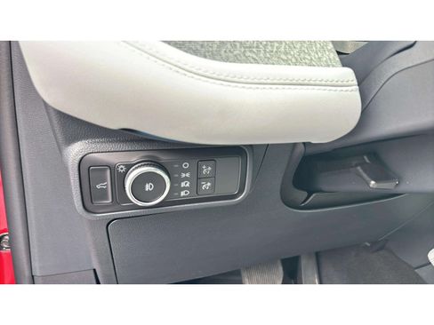 Used 2025 Ford Explorer Platinum w/ Ultimate Package AWD/4WD image 22