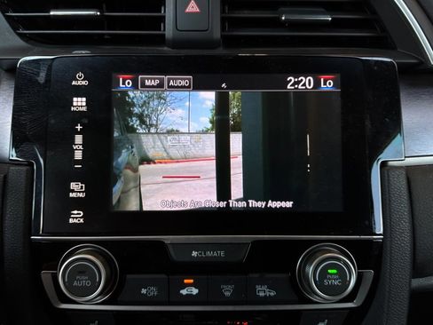 Used 2017 Honda Civic Touring image 38