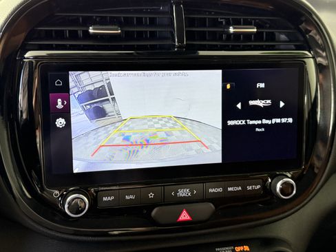Used 2024 Kia Soul EX w/ Option Group 015 FWD image 19