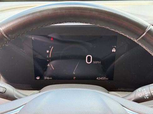 Used 2024 Buick Encore GX Sport Touring FWD image 27