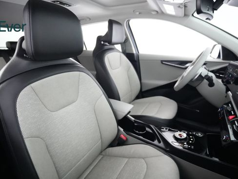 Used 2023 Kia Niro Wave FWD image 23