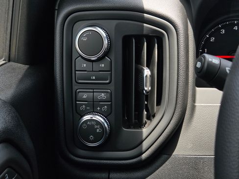 New 2026 GMC Sierra 2500 Pro w/ Convenience Package AWD/4WD image 18