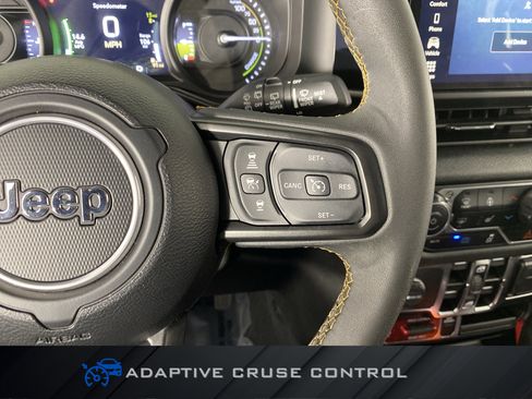 Used 2024 Jeep Wrangler Unlimited AWD/4WD image 23